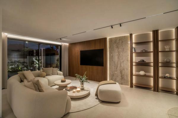 Chalet pareado en Urbanizacion Nva Andalucia Aloha, 38 -a