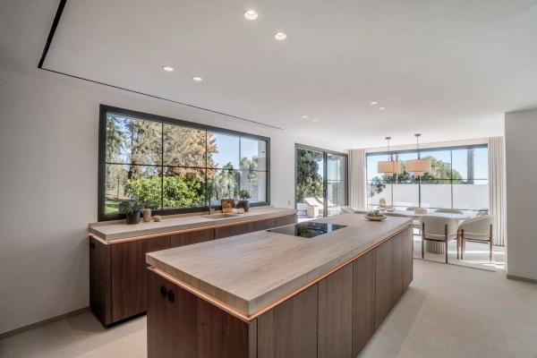 Chalet pareado en Urbanizacion Nva Andalucia Aloha, 38 -a