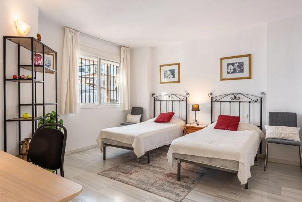 Dúplex en Urbanización Los Naranjos de Marbella, 2