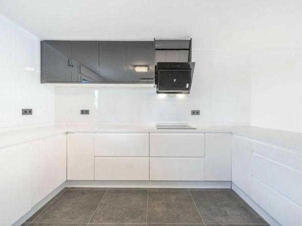 Chalet adosado en calle Pablo Picasso