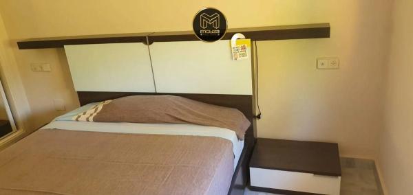 Piso en Barrio La Dama de Noche-La Alzambra