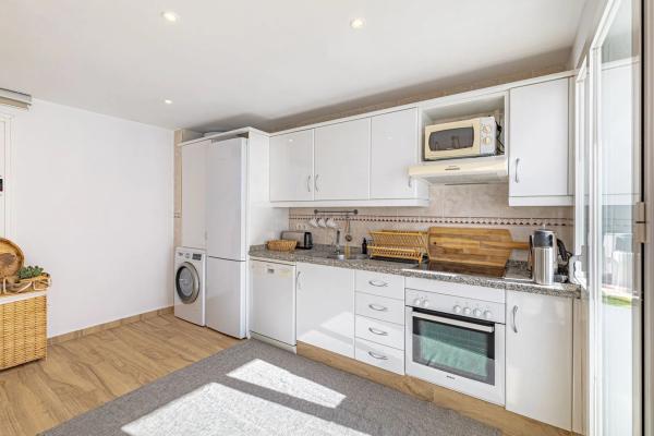 Piso en Barrio La Dama de Noche-La Alzambra