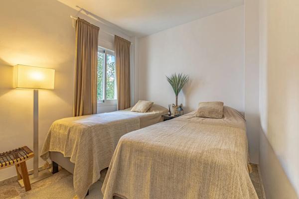 Piso en Barrio La Dama de Noche-La Alzambra