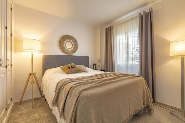 Piso en Barrio La Dama de Noche-La Alzambra