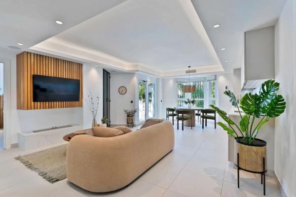 Dúplex en Urbanización Los Naranjos de Marbella, 2