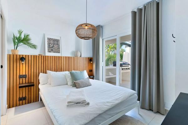 Dúplex en Urbanización Los Naranjos de Marbella, 2