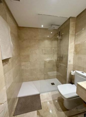 Piso en avenida Príncipe Salman, 109