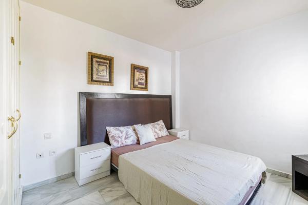 Chalet adosado en Urbanización Los Naranjos de Marbella, 37