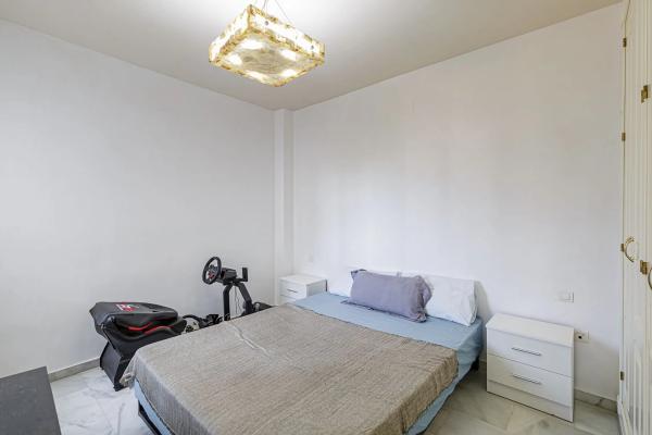 Chalet adosado en Urbanización Los Naranjos de Marbella, 37