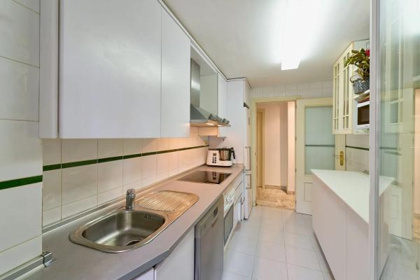 Piso en avenida Príncipe Salman, 1