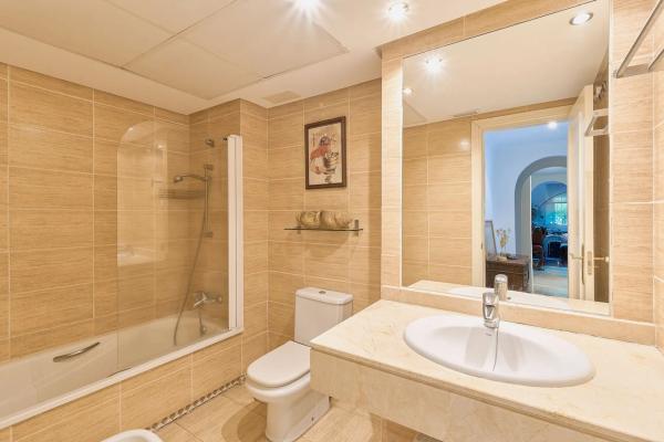 Piso en avenida Príncipe Salman, 1