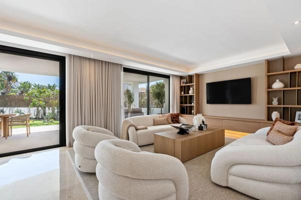 Casa independiente en calle Pablo Picasso