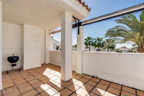 Dúplex en Urbanización Los Naranjos de Marbella, 28 -22