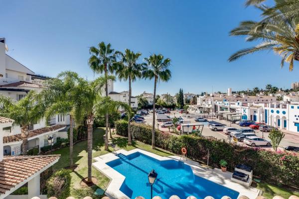Dúplex en Urbanización Los Naranjos de Marbella, 28 -22