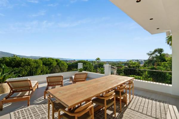 Casa independiente en avenida Calderón de la Barca