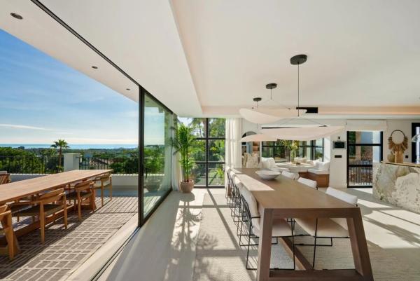 Casa independiente en avenida Calderón de la Barca