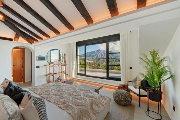 Casa independiente en avenida Calderón de la Barca