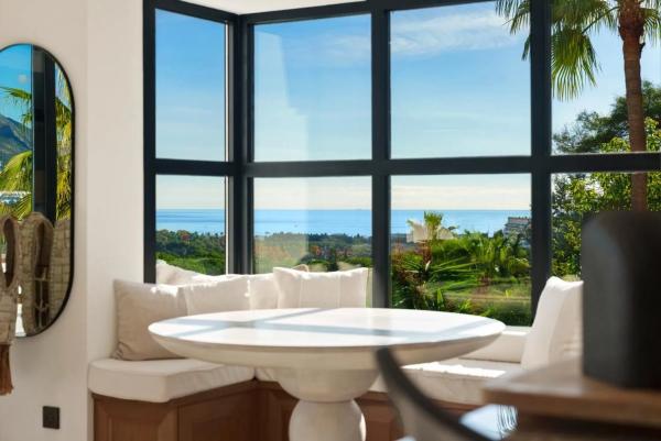 Casa independiente en avenida Calderón de la Barca