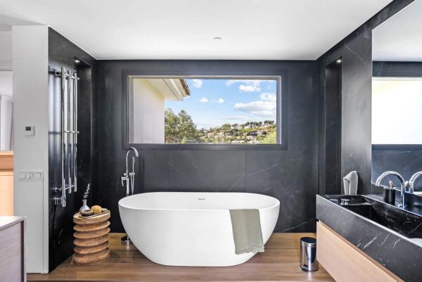 Casa independiente en calle Milan 28-d s/n