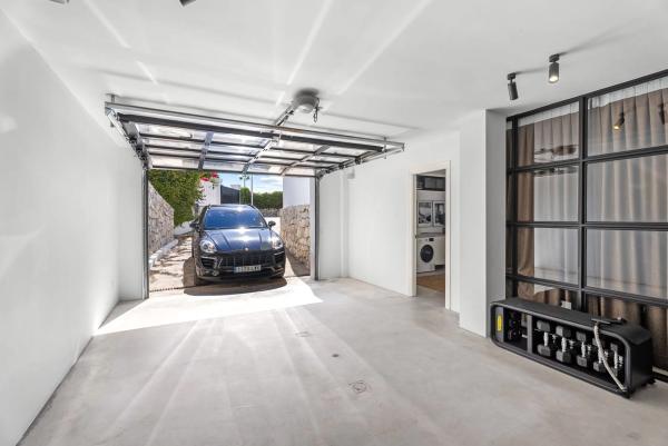 Casa independiente en calle Milan 28-d s/n