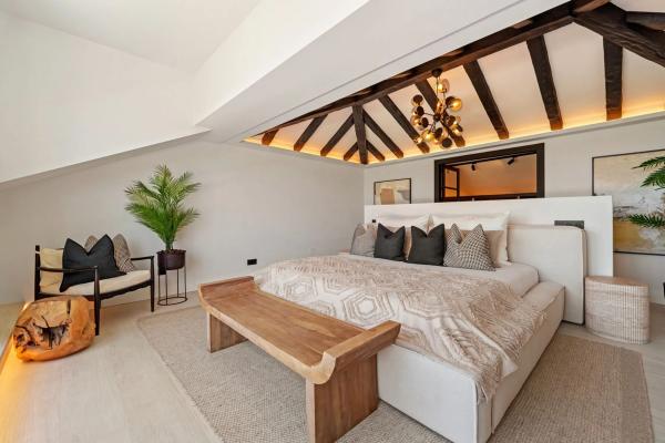 Casa independiente en avenida Calderón de la Barca, 10