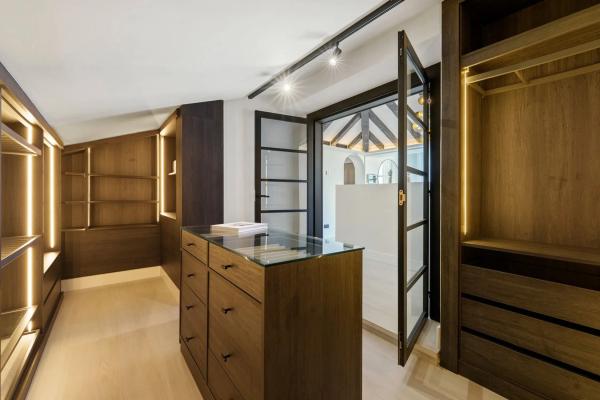 Casa independiente en avenida Calderón de la Barca, 10