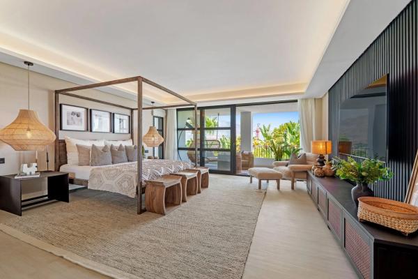 Casa independiente en avenida Calderón de la Barca, 10