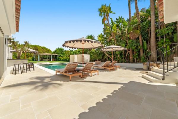 Casa independiente en avenida Calderón de la Barca, 10