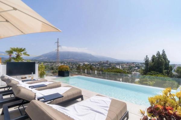 Chalet adosado en calle Real