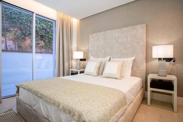 Casa independiente en avenida Generalife, 27 -25