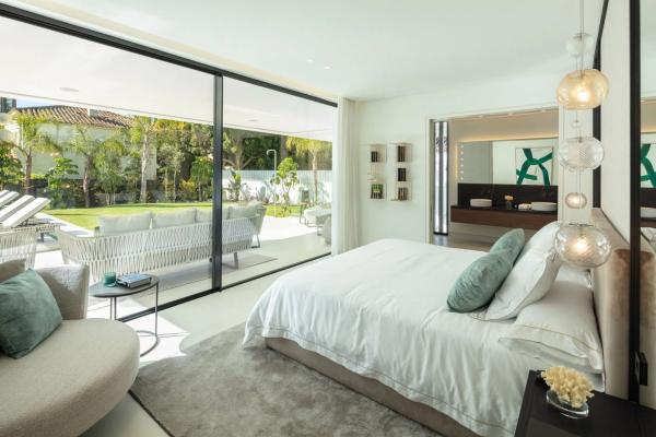 Casa independiente en calle Copenhague 30-d, 37 -32