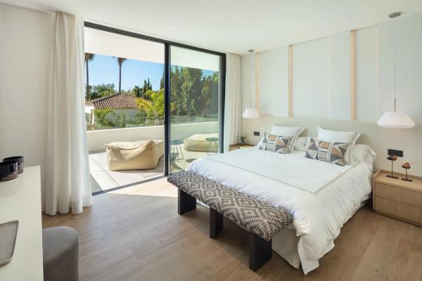 Casa independiente en calle Copenhague 30-d, 37 -32