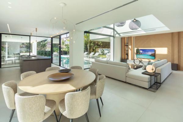 Casa independiente en calle Copenhague 30-d, 37 -32