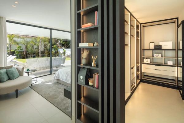 Casa independiente en calle Copenhague 30-d, 37 -32