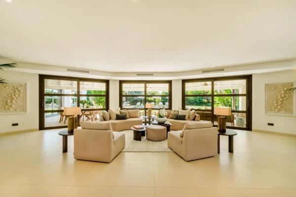 Casa independiente en calle Milan 28-d