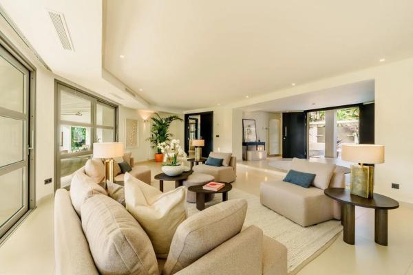 Casa independiente en calle Milan 28-d