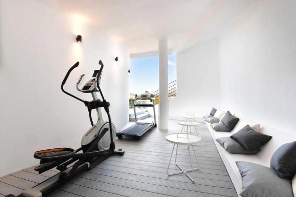 Casa independiente en avenida Calderón de la Barca