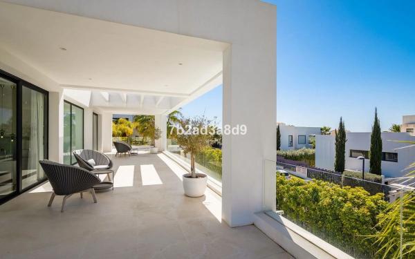 Chalet en avenida Generalife