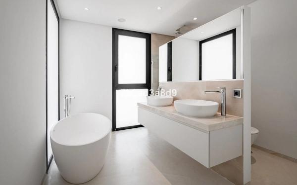 Chalet en avenida Generalife