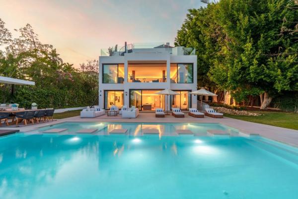 Casa independiente en Urbanizacion n Andalucia 1f