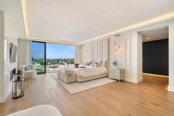 Casa independiente en Urbanizacion n Andalucia 1f