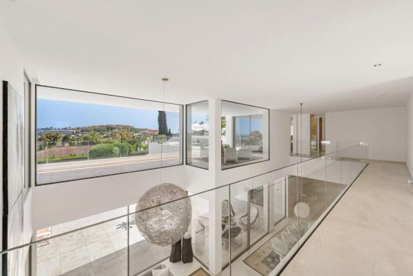 Casa independiente en calle Osa Menor 2g