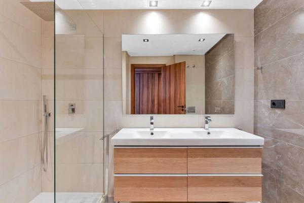 Piso en Urbanizacion n Andalucia j, 9