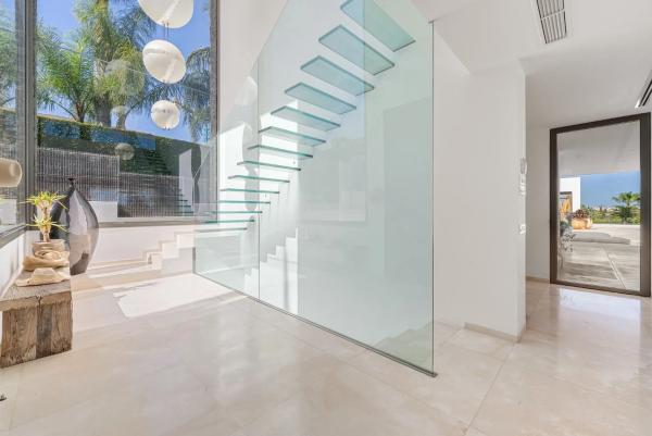 Casa independiente en calle Osa Menor 2g