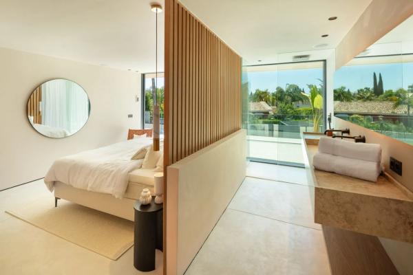 Casa independiente en calle Auriga