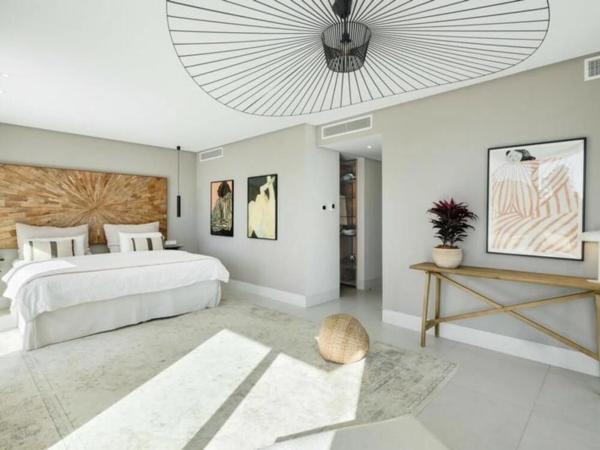 Casa independiente en calle Osa Menor 2g