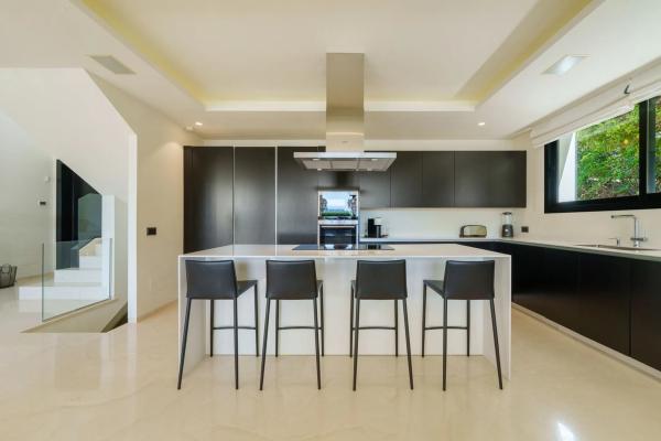 Casa independiente en calle Casiopea 5f, 29 -37