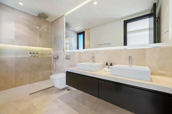 Casa independiente en calle Casiopea 5f, 29 -37