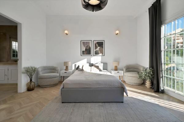 Chalet adosado en calle Pléyades