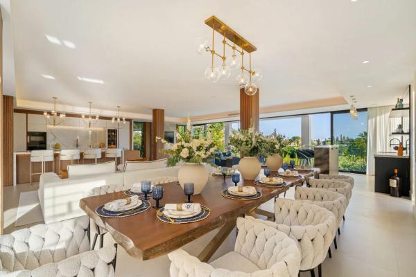 Casa independiente en Urbanizacion n Andalucia 1f, 105